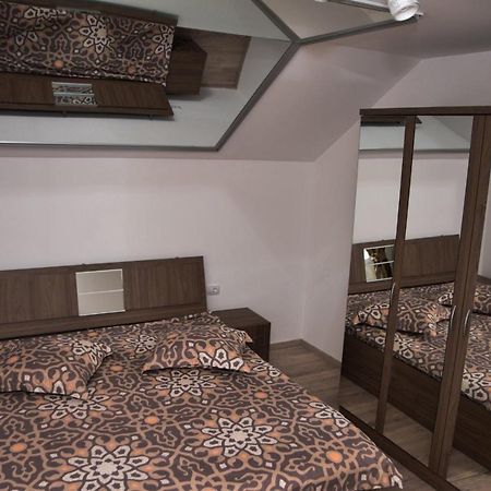 New House Hotel Curtea de Argeş Eksteriør billede