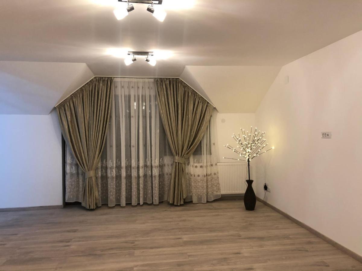 New House Hotel Curtea de Argeş Eksteriør billede