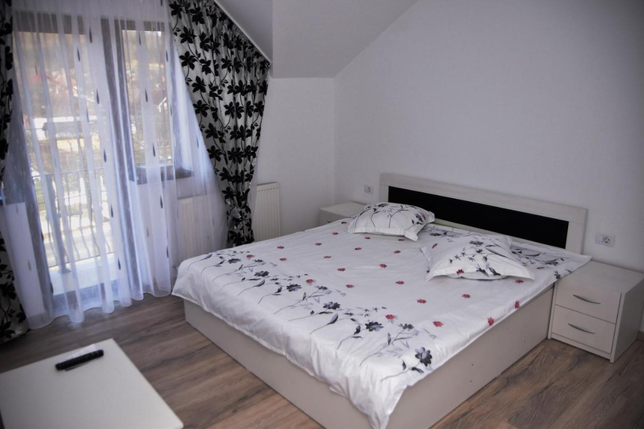 New House Hotel Curtea de Argeş Eksteriør billede